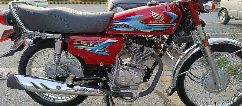 HONDA CG 125 2023/2024 MODEL 3