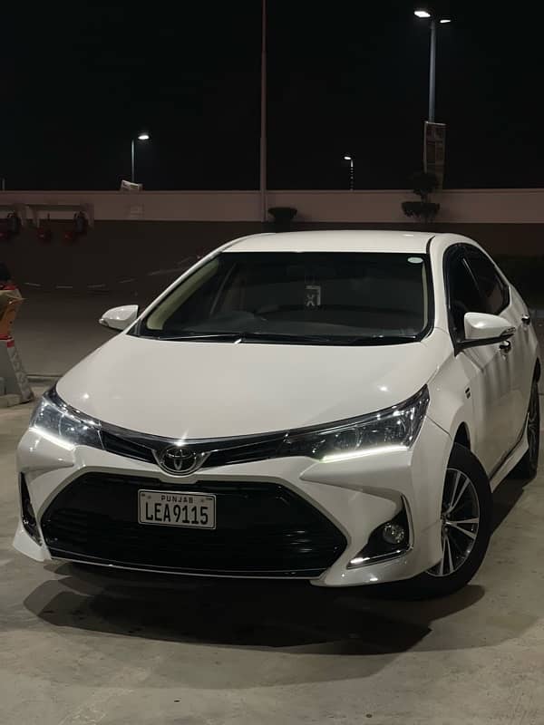 Toyota Corolla Altis 2017 1