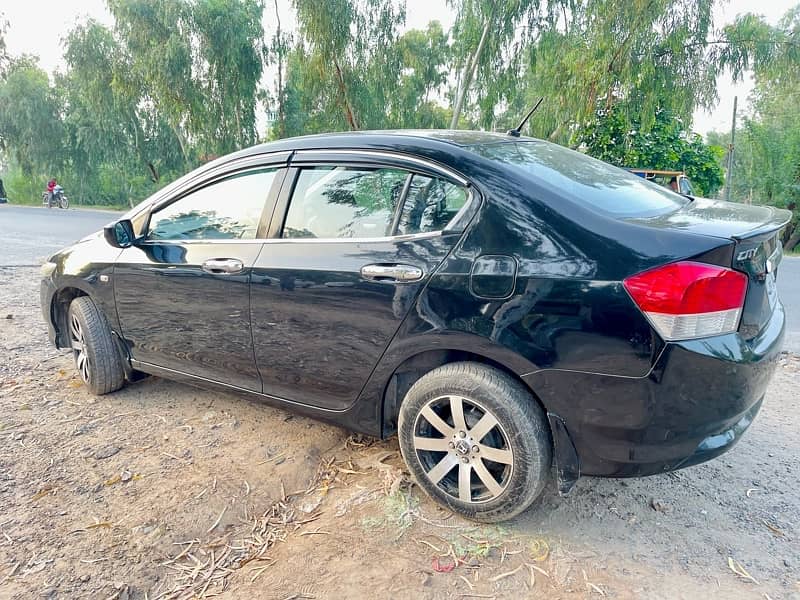 Honda City IVTEC 2010 3