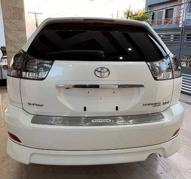 Toyota Harrier 2009 3