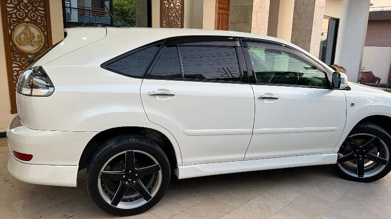 Toyota Harrier 2009 5