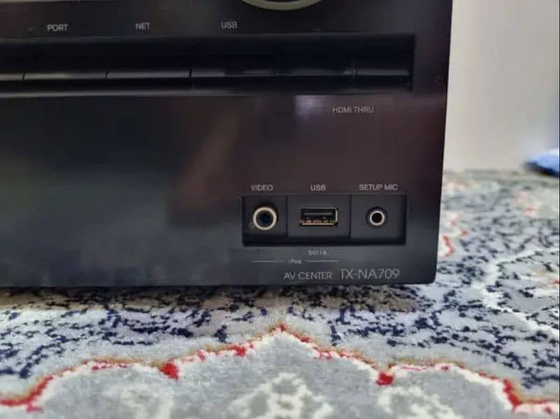 Onkyo TX-NA709 4