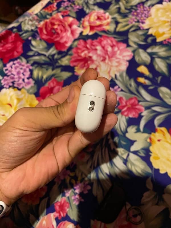 APPLE AIRPODS PRO 2 4