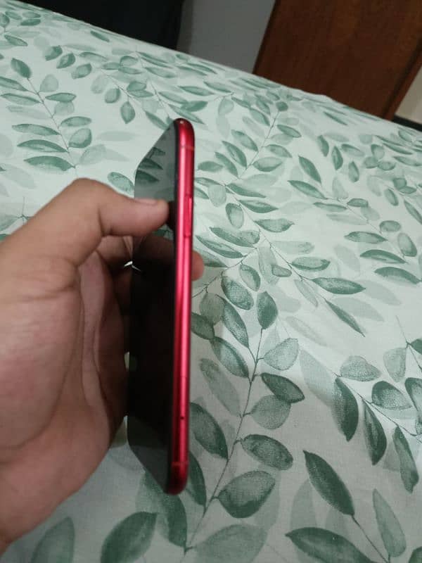 IPHONE XR 64GB 4