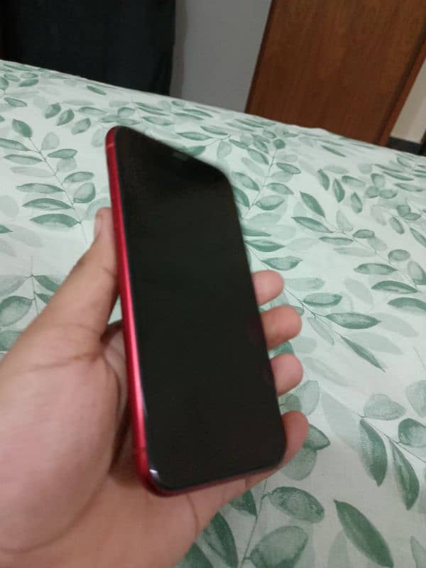 IPHONE XR 64GB 7