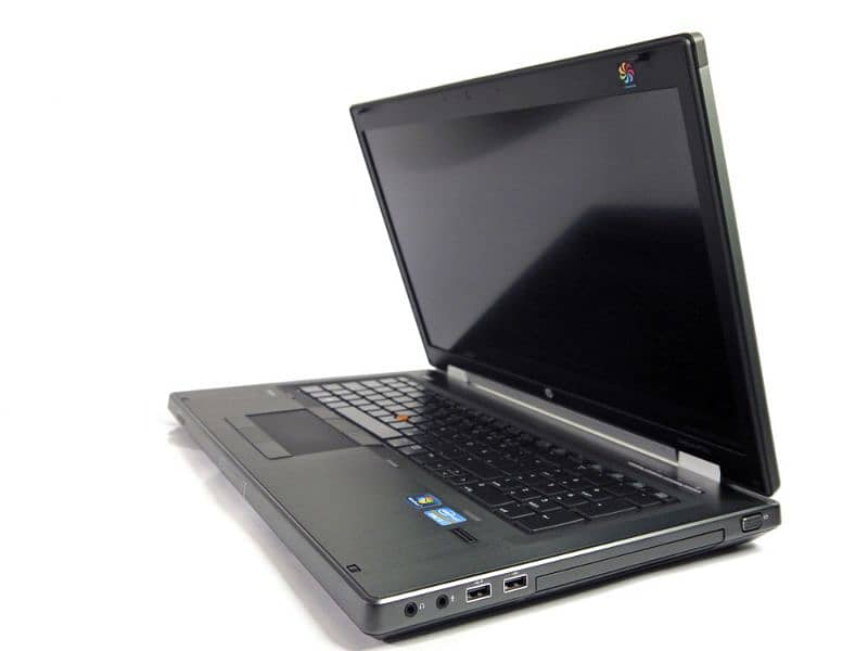 HP Elitebook Workstation 8770w 8GB/128GB/750GB/1GB 6