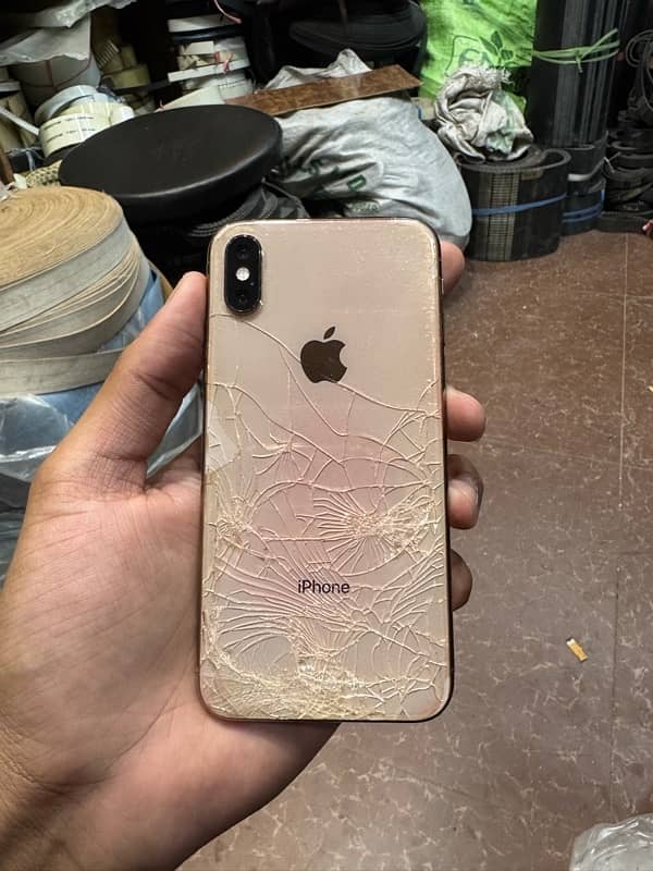 iphone xs gold pta aaproved 0