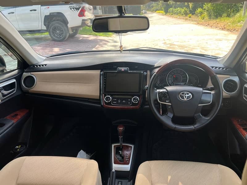 Toyota Corolla Axio luxel 2012 10