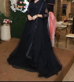 black maxi frock for royal look