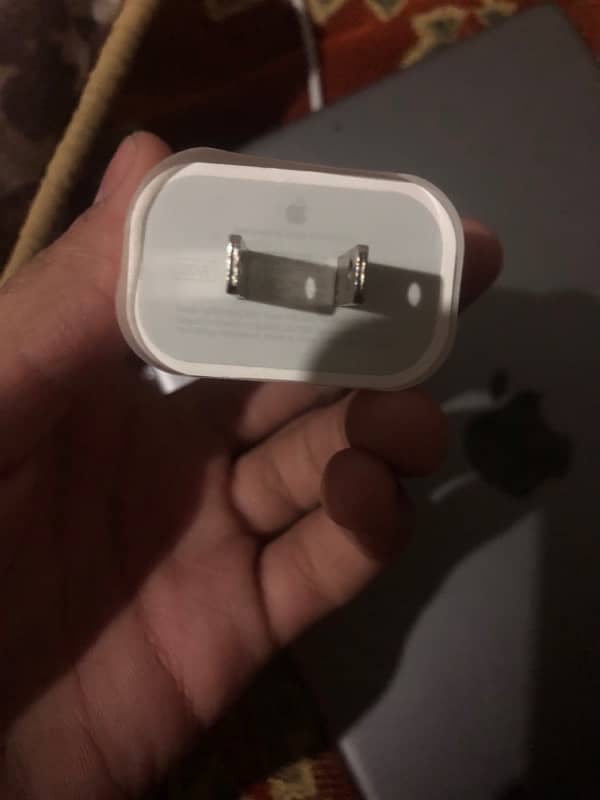 iPhone charger 20w 0