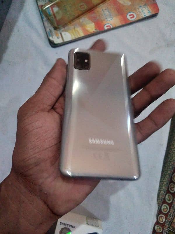 SAMSUNG A51 Mobile 6/128 Gb storage with Box no open no repair all ok 12