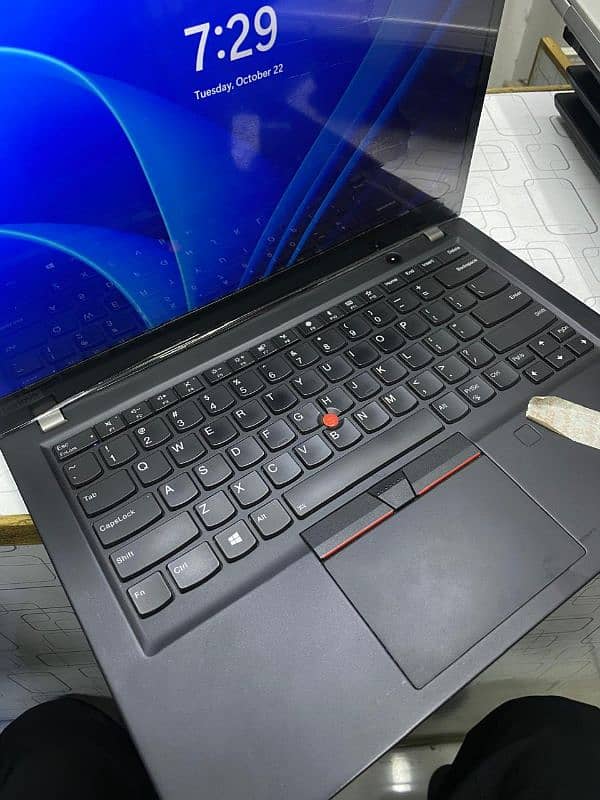 Lenovo T490s i7 8th Gen (16/256) 1