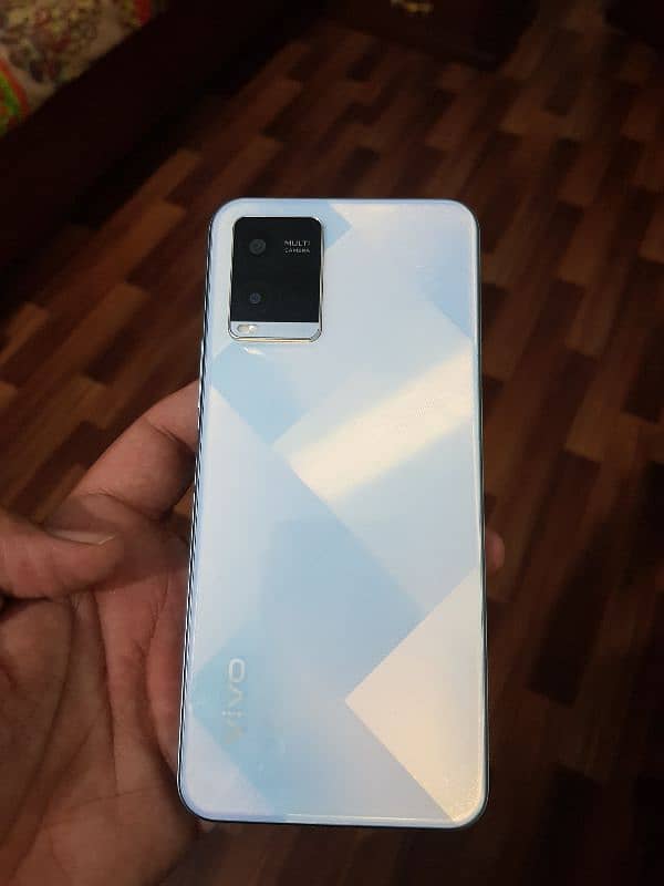 Vivo y21 4