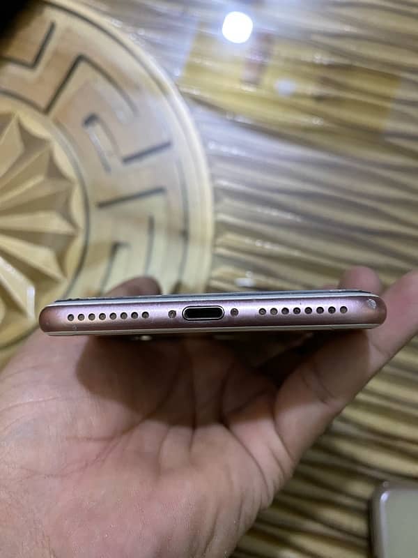 I phone 7 Plus 128 GB Rose Gold Color Perfectly Working Best Condition 4