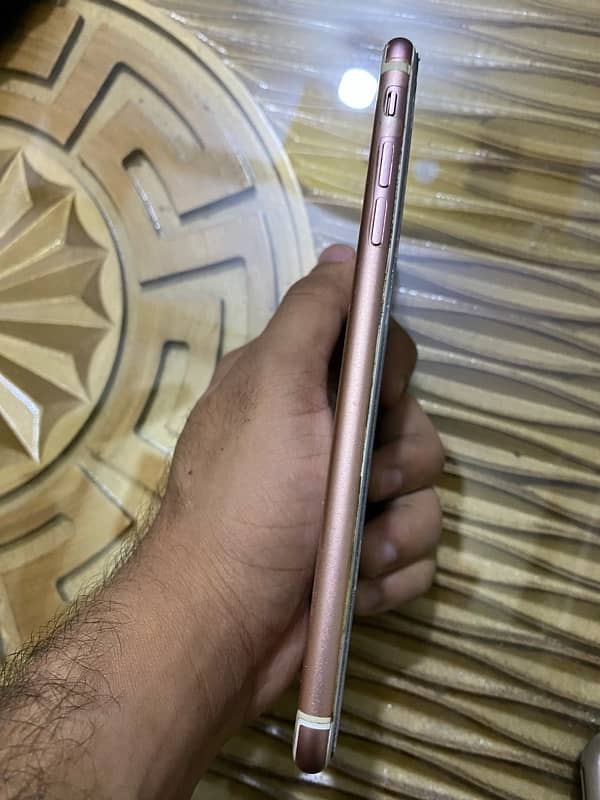 I phone 7 Plus 128 GB Rose Gold Color Perfectly Working Best Condition 6