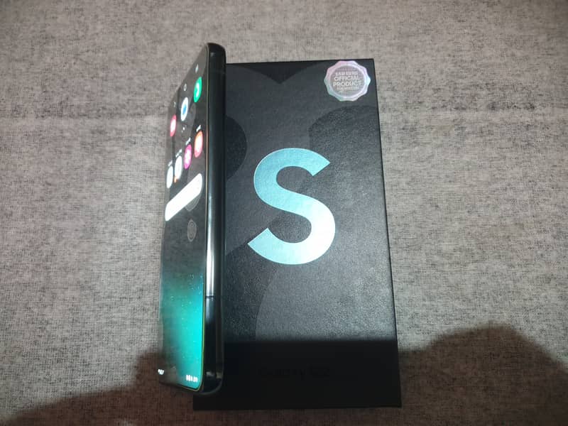 S22 Official Pta Approved. Dual Sim. Green Color. 8gb 256gb. Full Box. 7