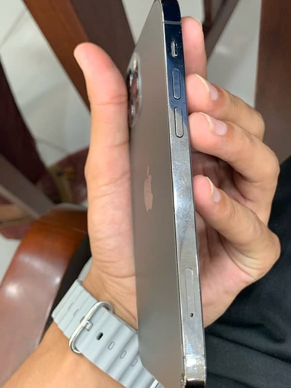 Urgent Sale Iphone 12 Pro Non pta Factory unlock iphone 11/12pro/13pro 5