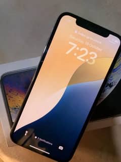 iphone xs pta aproved with box argent 0