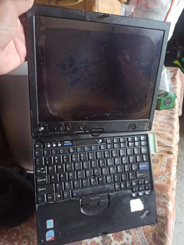 thinkpad laptop 2Gb ram 40Gb hard 4