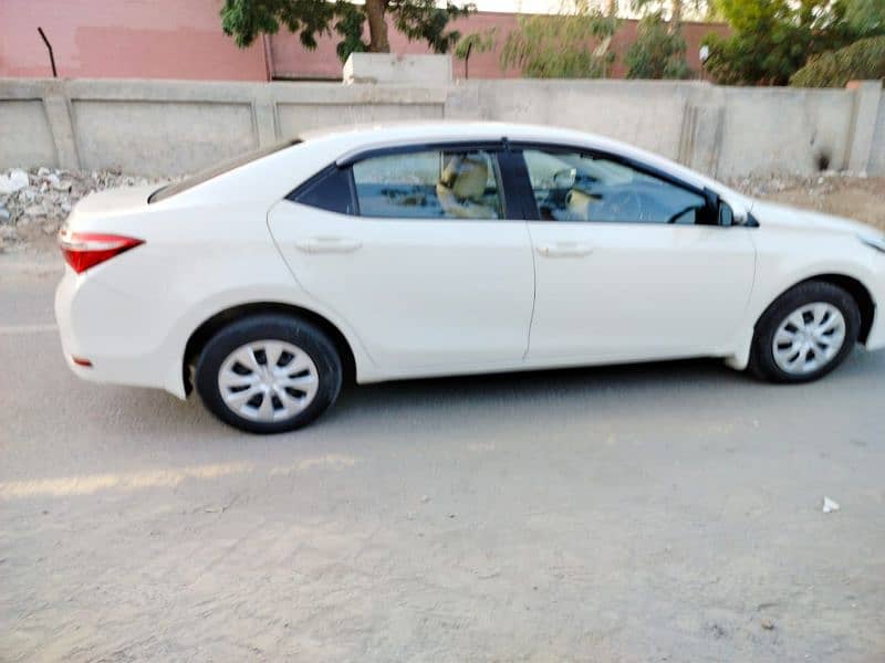 Toyota Corolla 1.3 Automatic(Fully Maintained) 2