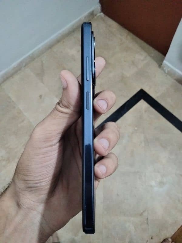 infinix hot 40i 8+8+/128 with box condition 9/10 2