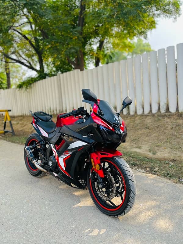 Yamaha R1 replica (400cc) 1