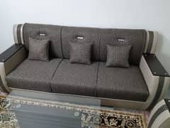 7 seater sofa with deewan and table