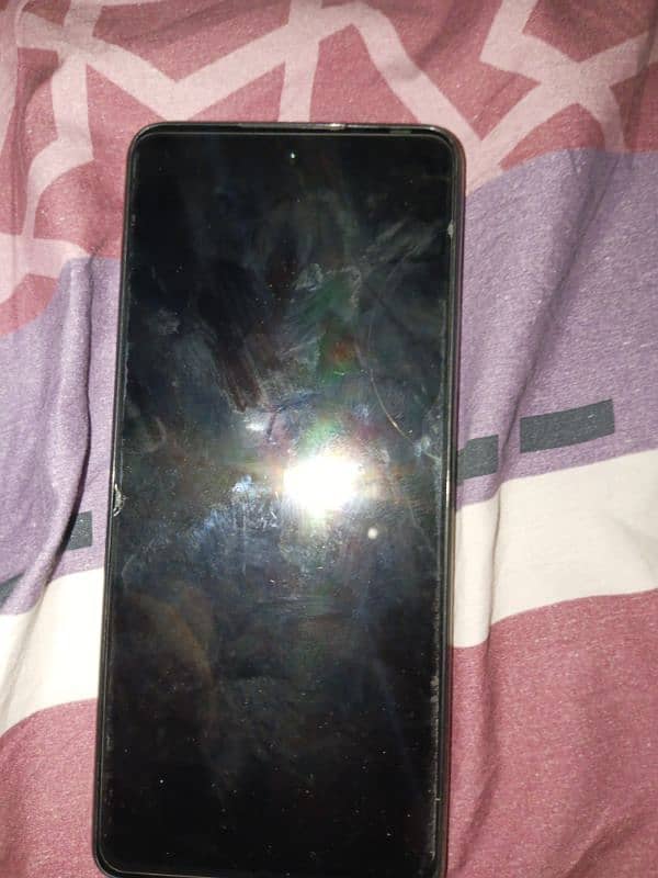 The phone is in good condition 8/256 1