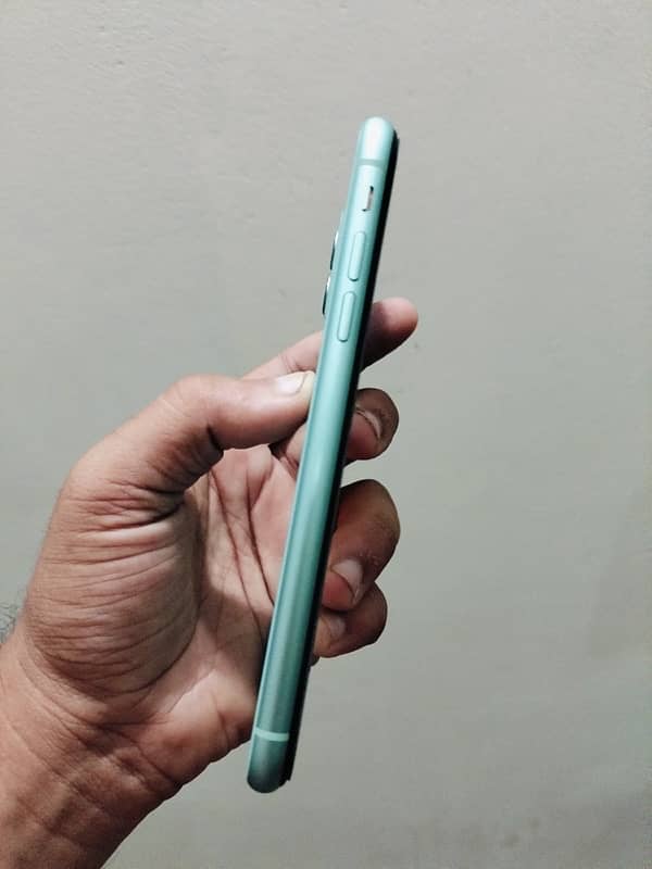 IPhone 11 ( NoN PTA ) 2