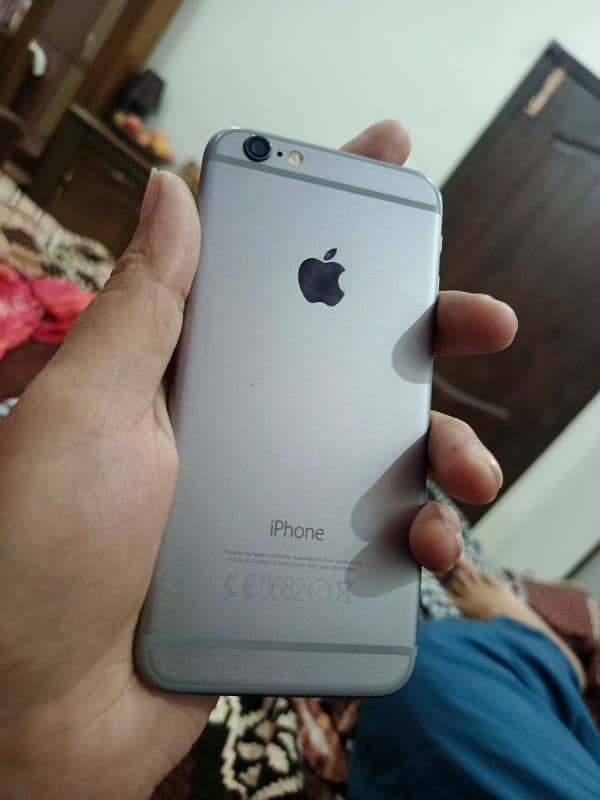 I phone 6 32 GB usd condition 9.10 Pta approved 1