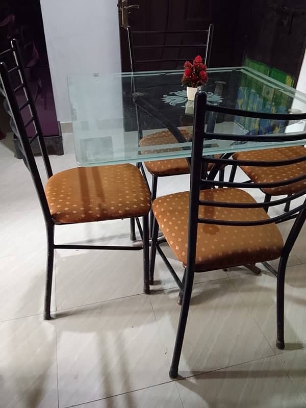 DINNING TABLE FOR SALE 3