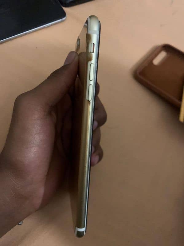 iphone 7 plus 32gb pta proved 3