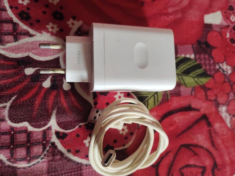 Oppo F19 Charger 0