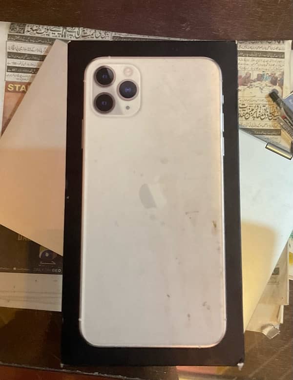 Iphone 11 pro max 256 gb PTA approved 8