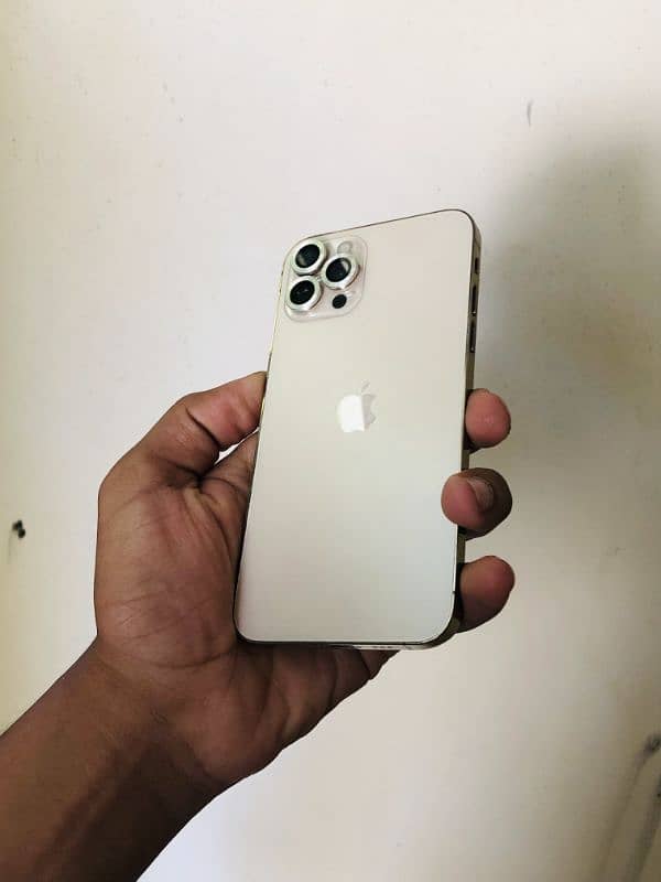 iphone xs 256GB non pta factory unlock. . converted 12 pro 3