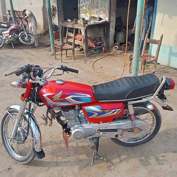 urgent sale motorcycle condition 10 by 10 2