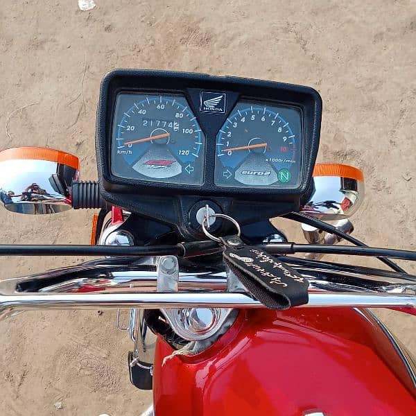 urgent sale motorcycle condition 10 by 10 3