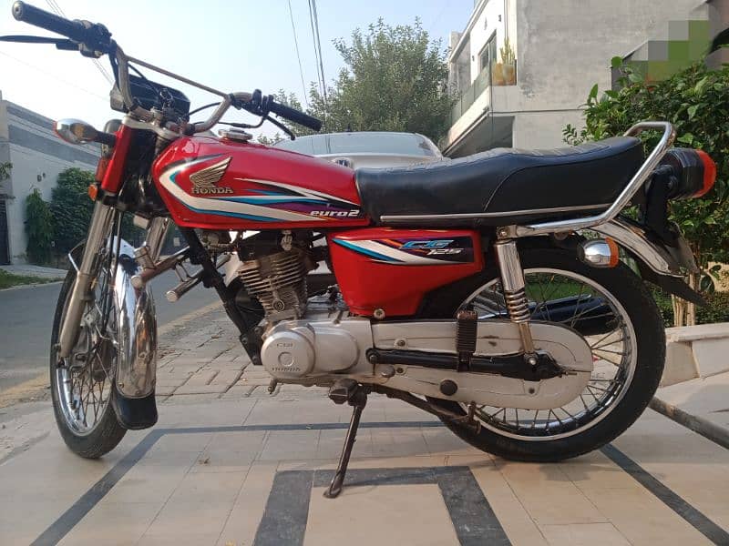 Honda CG 125 For Sale 2015 Lush condition 4