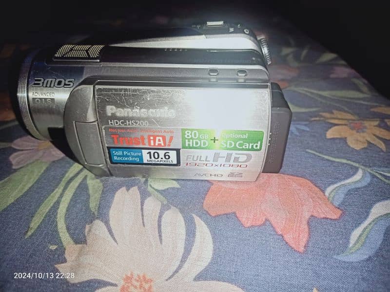 HDC HS 200 Panasonic Camcoder 3