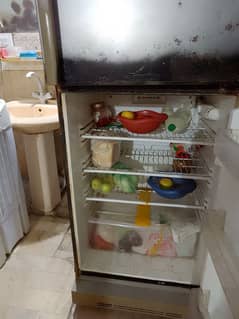 refrigerator 0