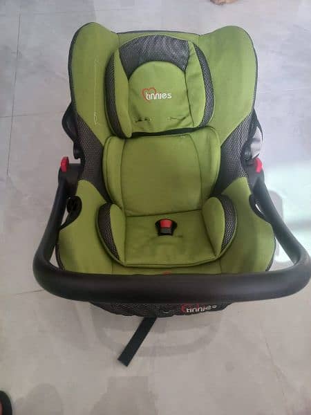 Baby car seat green 1