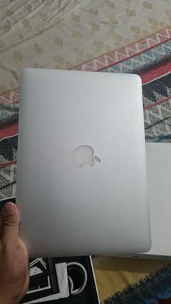 Apple MACBOOK Pro