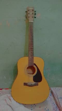 Yamaha F310 Acoustic Guitar