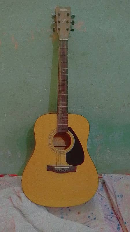 Yamaha F310 Acoustic Guitar 1