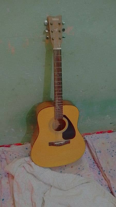 Yamaha F310 Acoustic Guitar 2