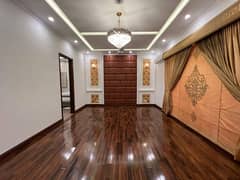 vinyl & wooden flooring,wallpaper&wall picture,pvc& wpc panel,ceiling