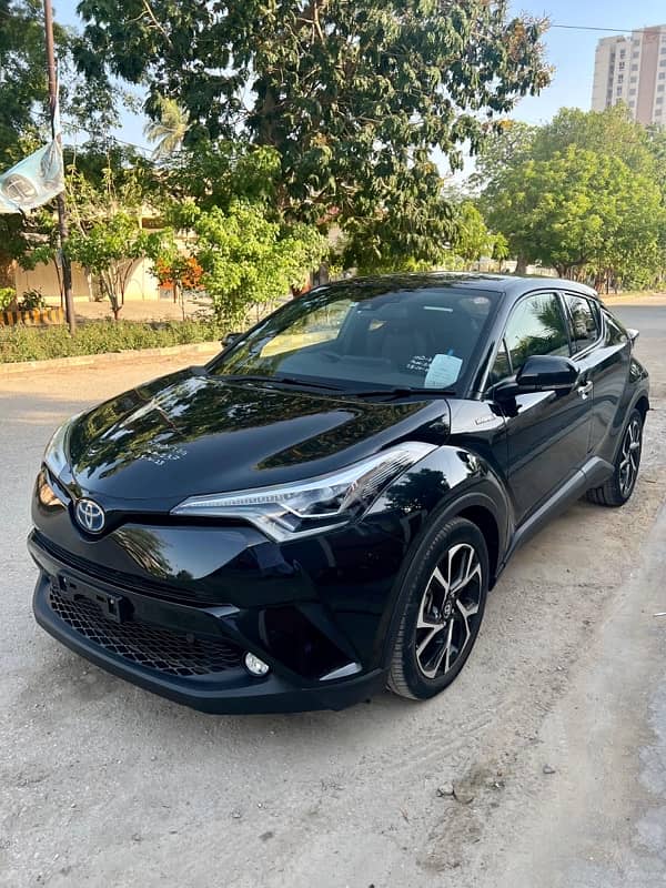 Toyota C-HR 2017 1