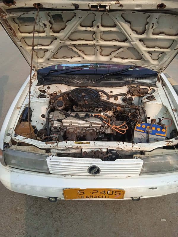 Nissan Sunny 1991 5