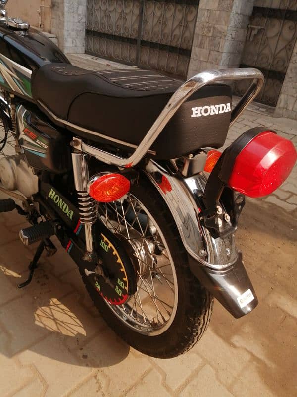 Honda CG125 2023 7