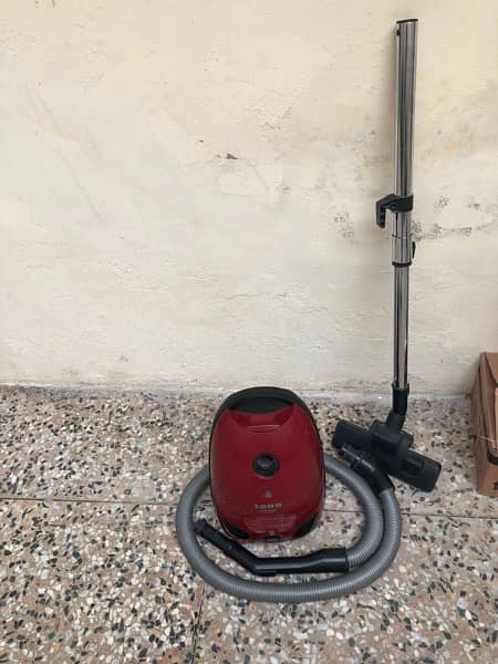 vacuum cleaner is for sale 0